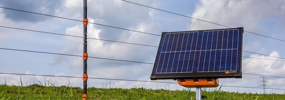 Solar Power Fencing image
